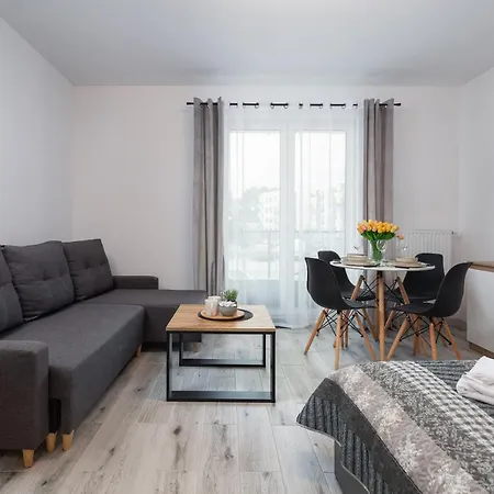 Luzycka Cosy By Renters Apartment